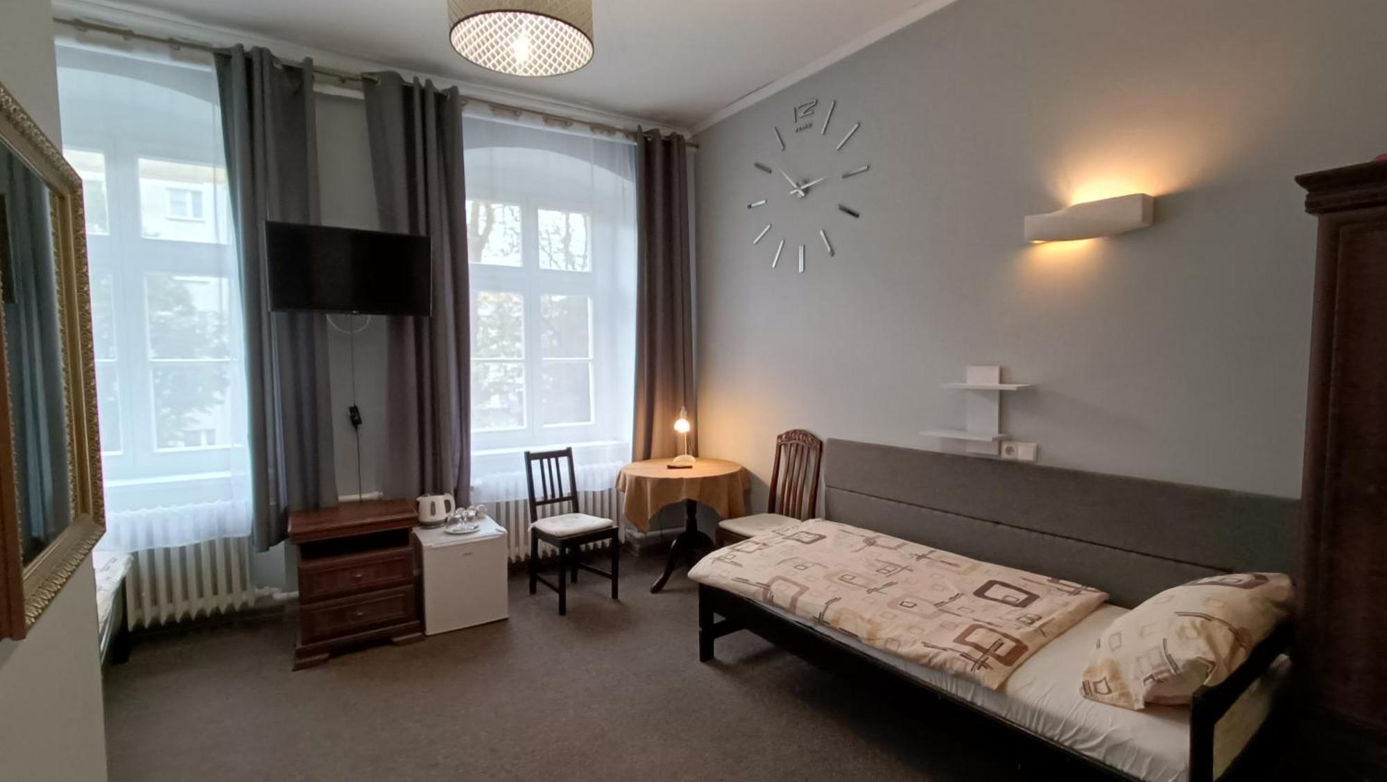Hotel Polonia Namysłów Dış mekan fotoğraf