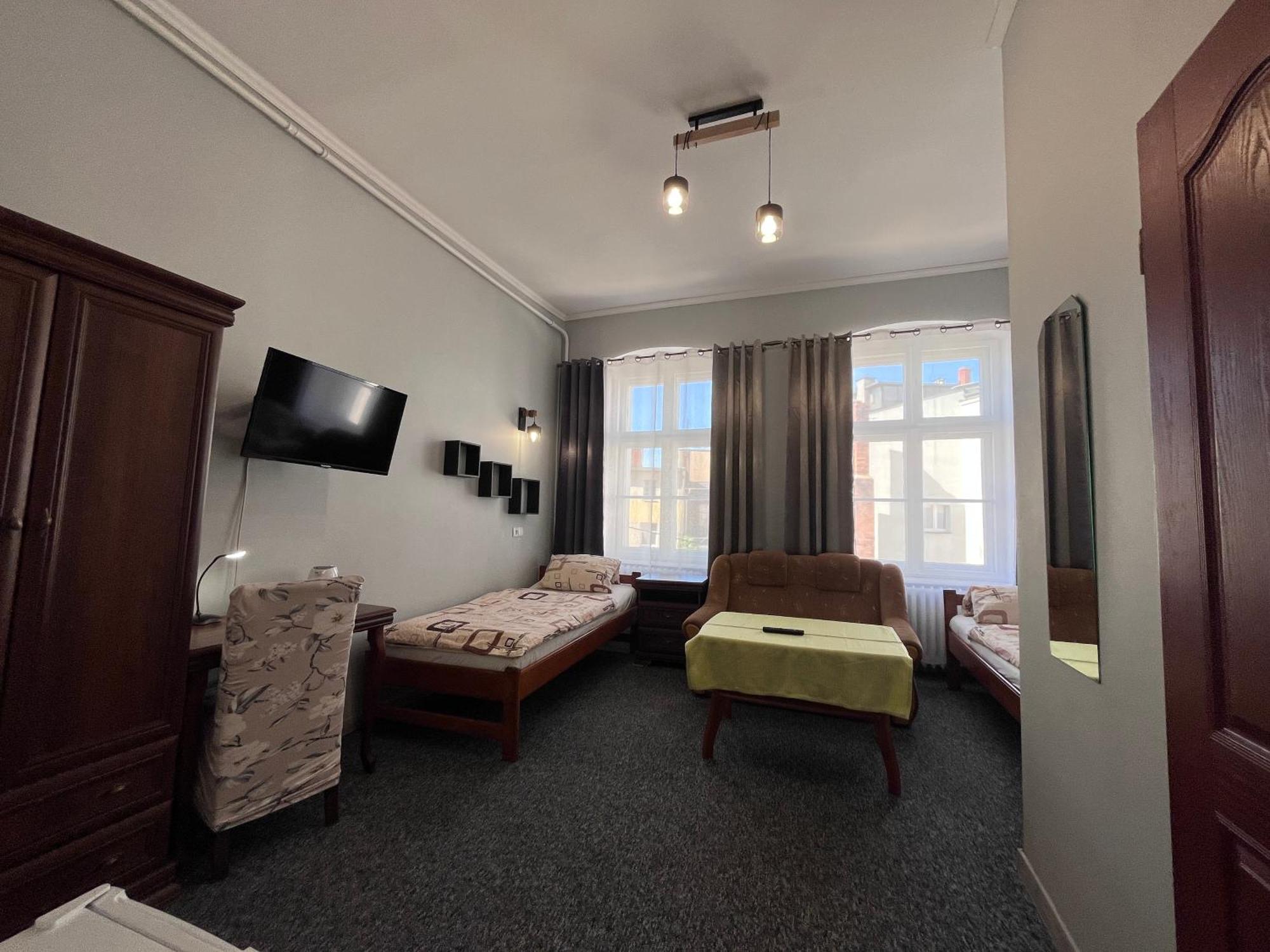 Hotel Polonia Namysłów Dış mekan fotoğraf