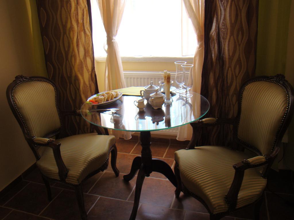 Hotel Polonia Namysłów Dış mekan fotoğraf