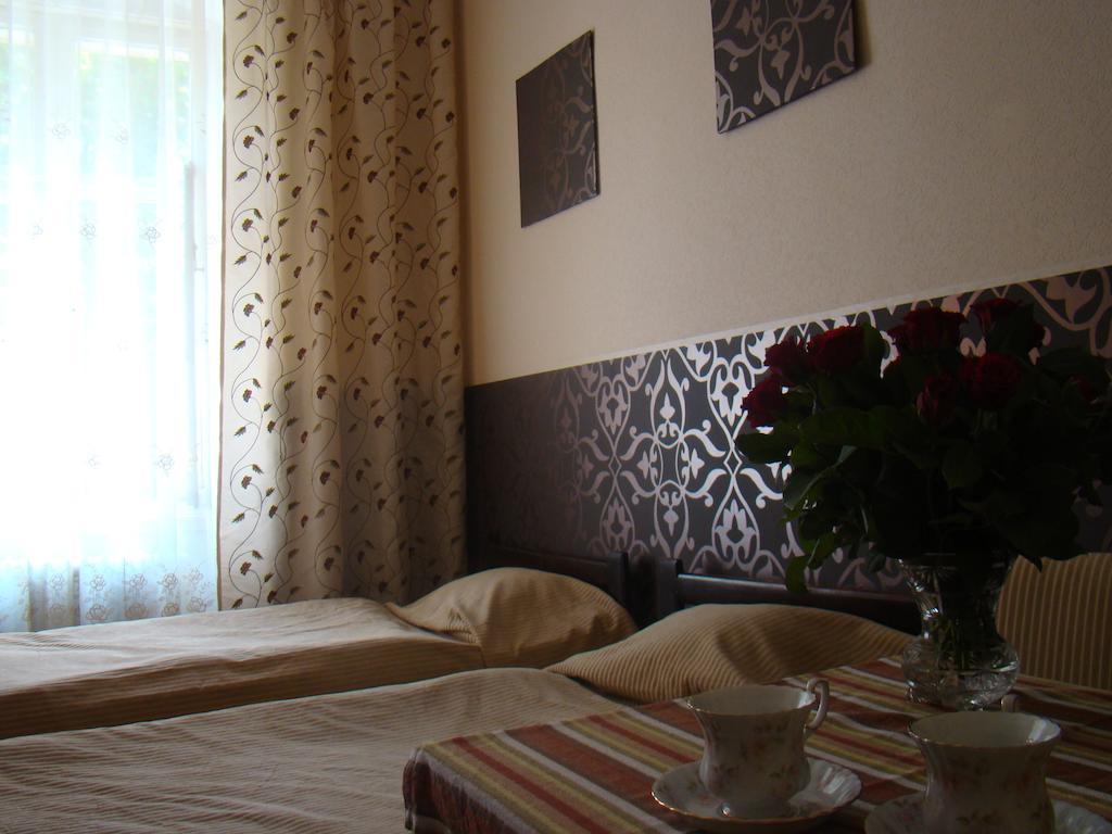 Hotel Polonia Namysłów Oda fotoğraf